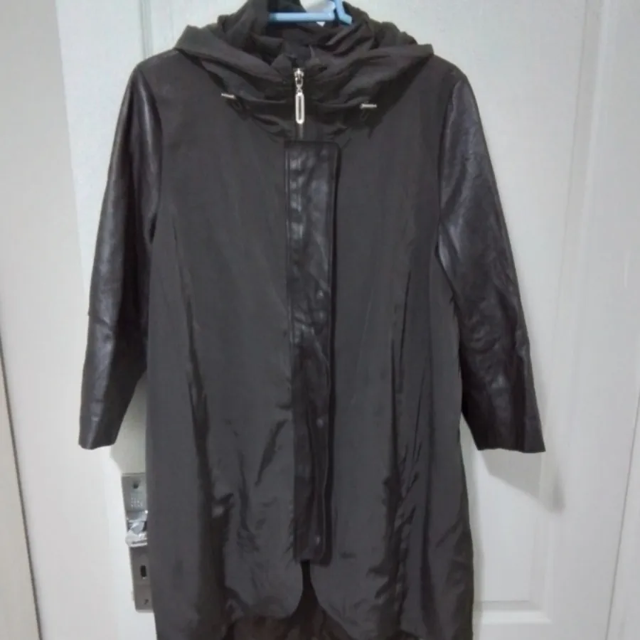 بارونی نیم چرم