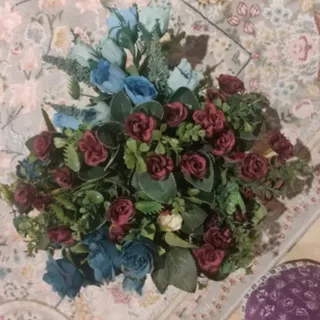 شش شاخه گل مصنوعی درحدنو