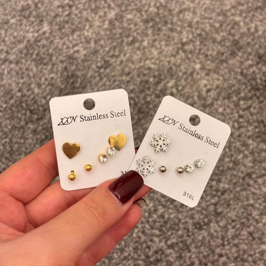 پک گوشواره میخی