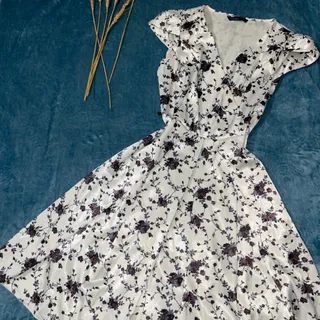 پیراهن دخترانه مینیمال