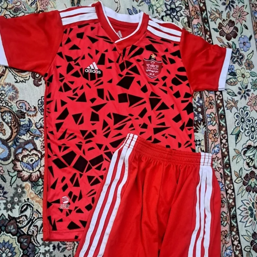 تیشرت شلوارک ورزشی