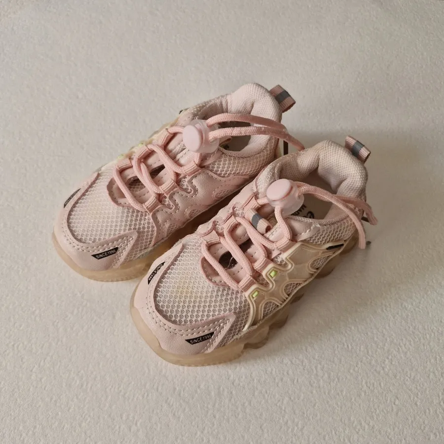 کفش کتونی بچگانه