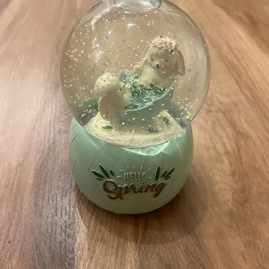 گوی موزیکال برفی