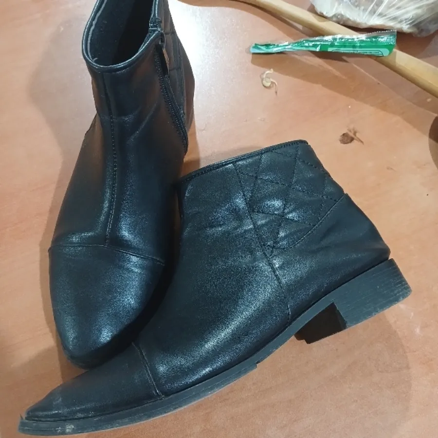 نیم بوت در حد نو