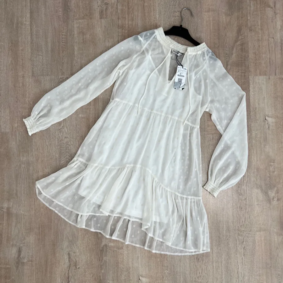 پیراهن برند استرادیواریوس