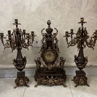 شمعدان و ساعت برنجی