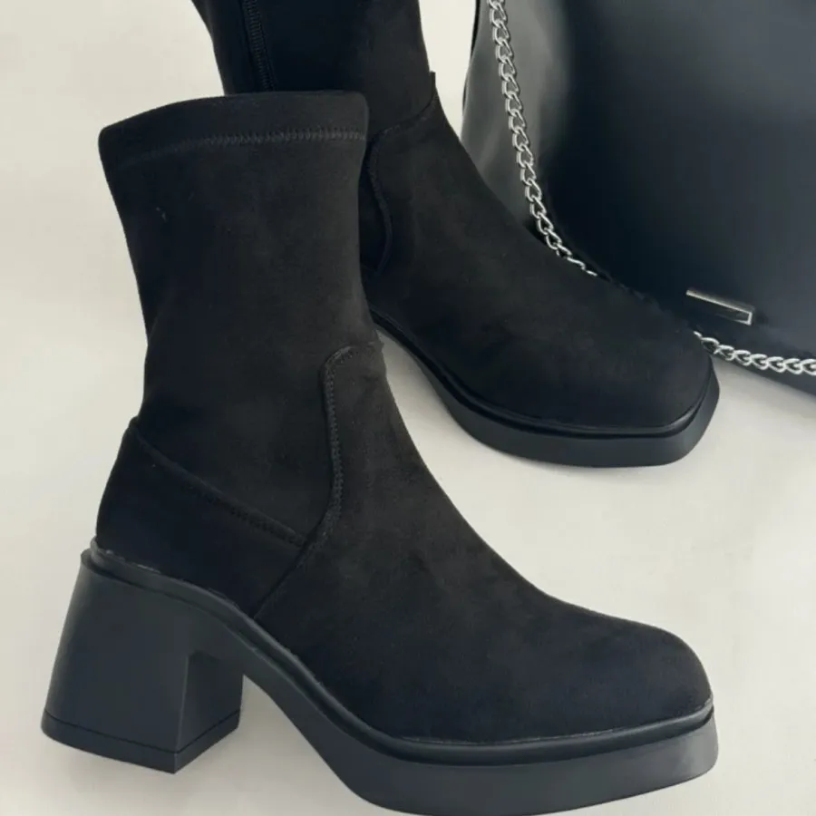 بوت ترند رنگ مشکی