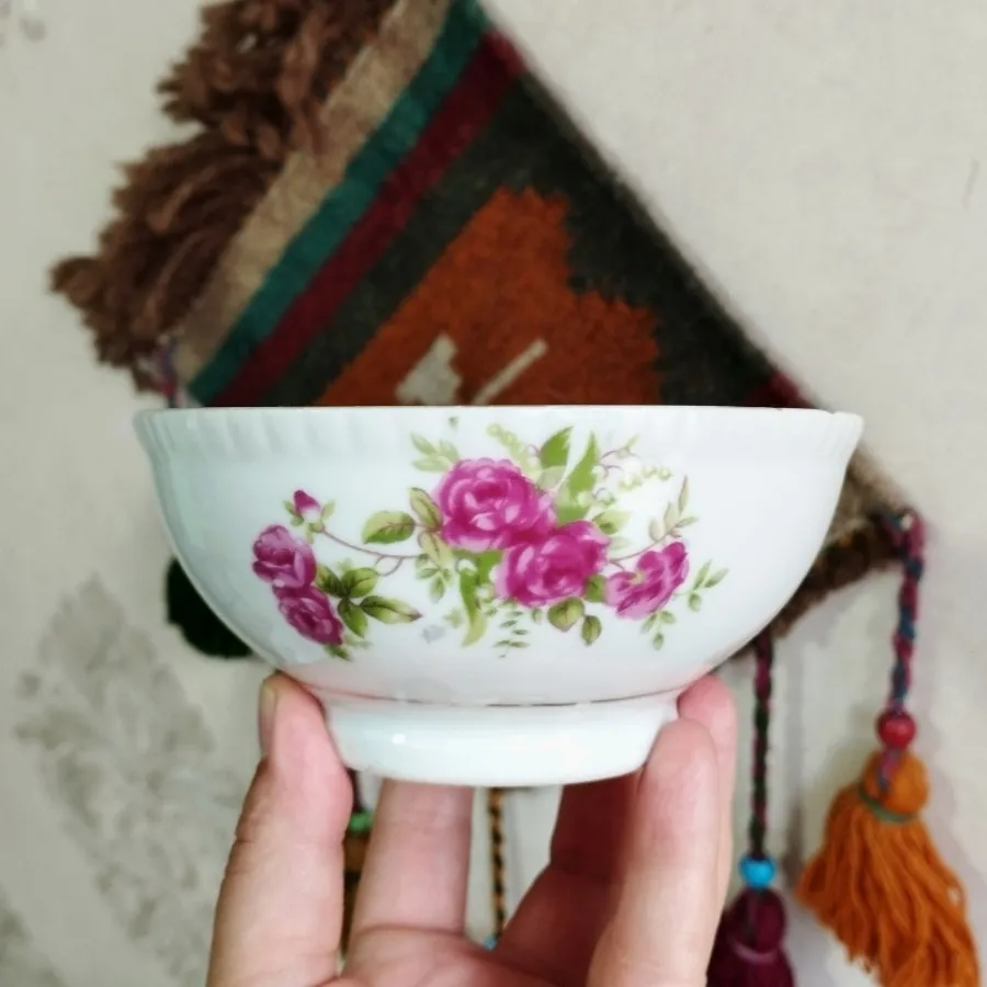 پیاله گلسرخی