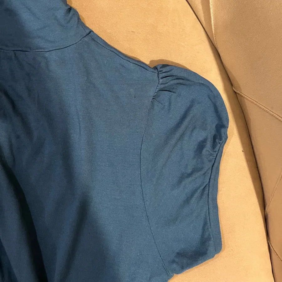 تیشرت یقه اسکی