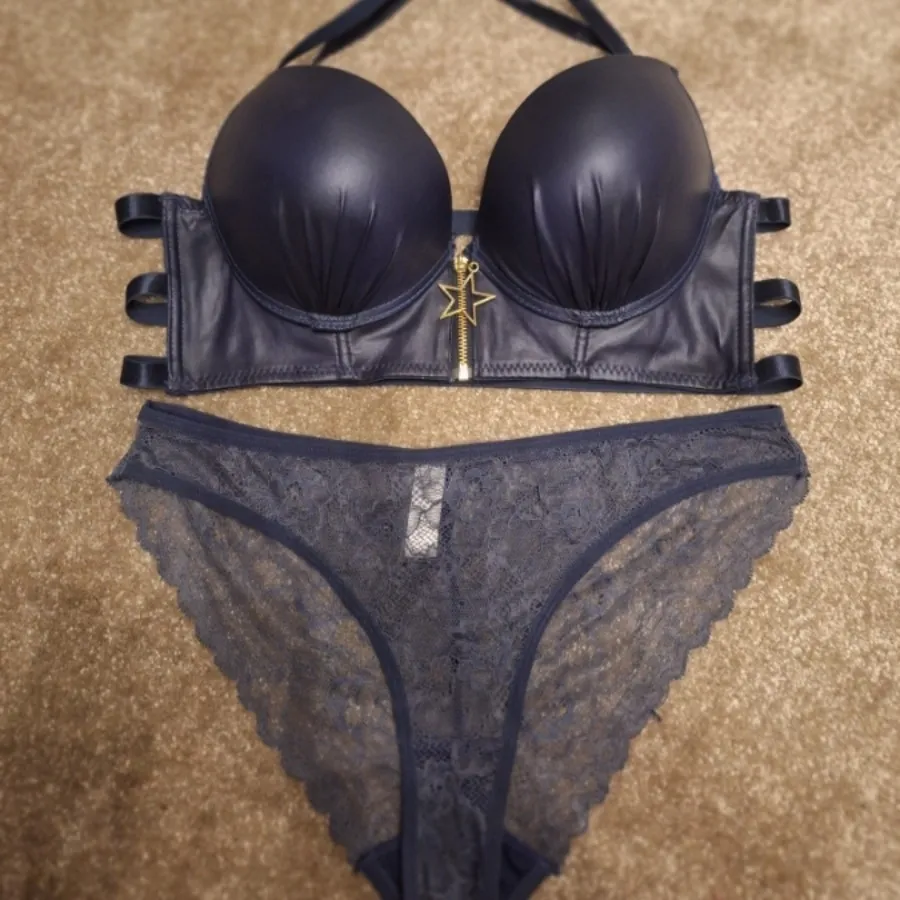 ست شورت و سوتین