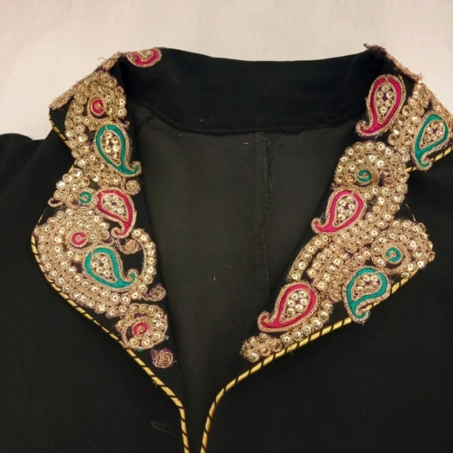 مانتو مشکی کارشده