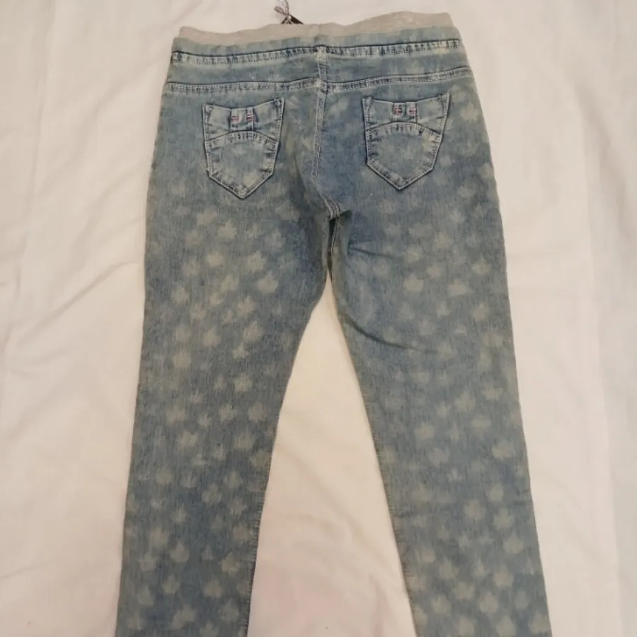 شلوار لی زنانه خارجی