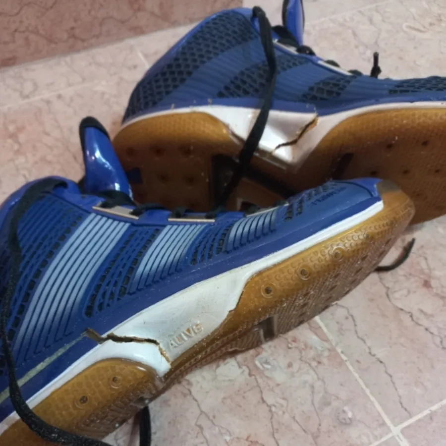 کتونی آدیداس