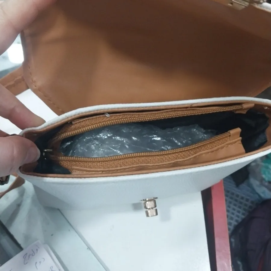 کیف سفید