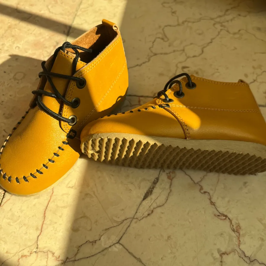 کفش بچه گانه