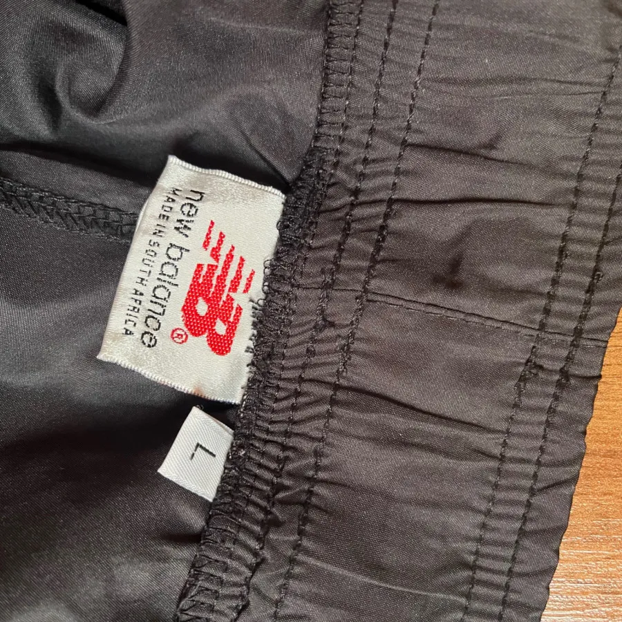 شورتک ورزشی NB