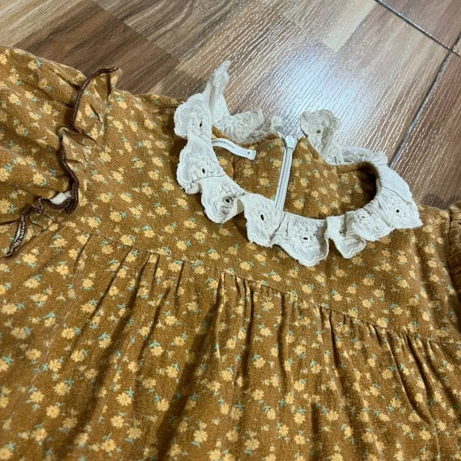 پیراهن دخترانه