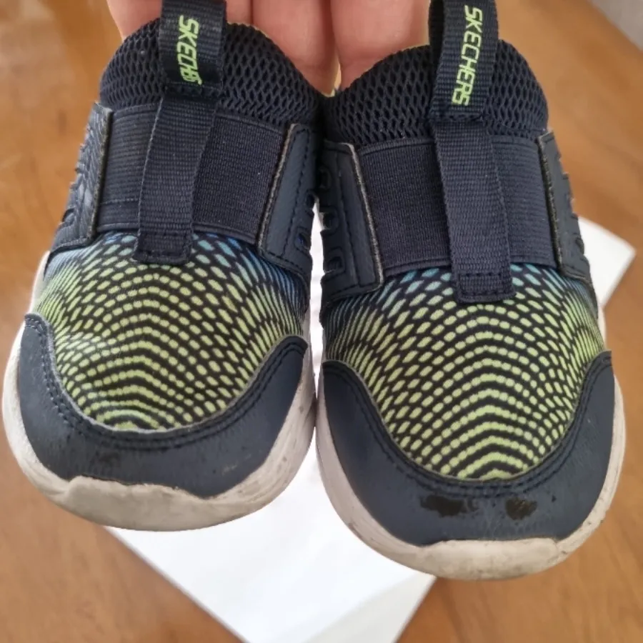 کفش اسکیچرز بچه گانه