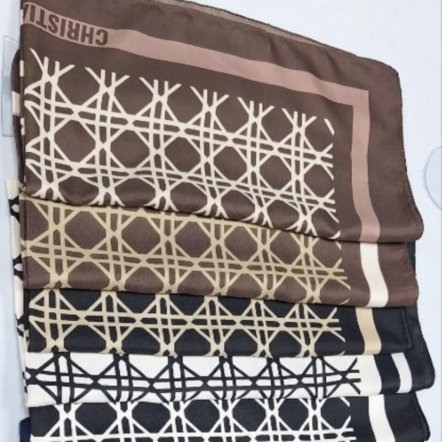 مینی اسکارف