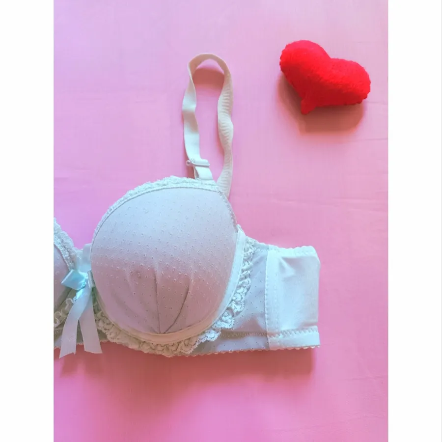 لباس زیر زنانه