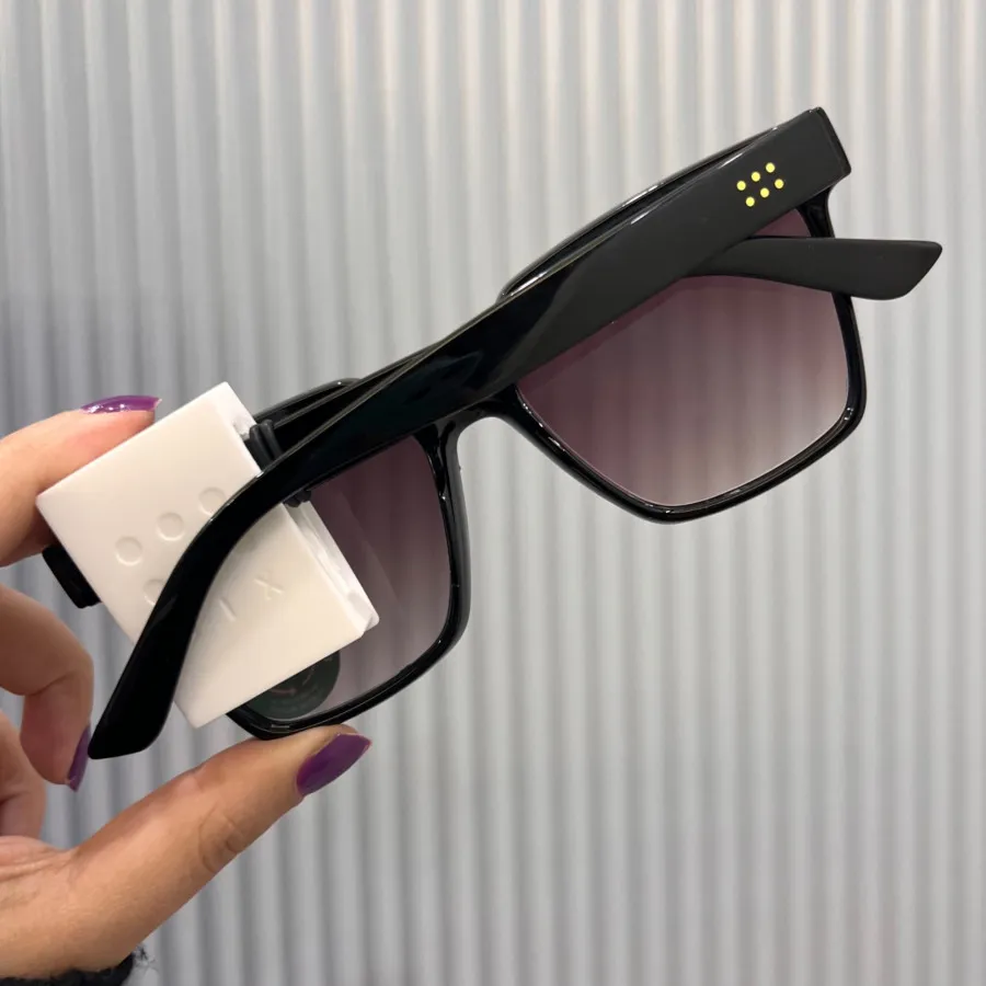 عینک آفتابی