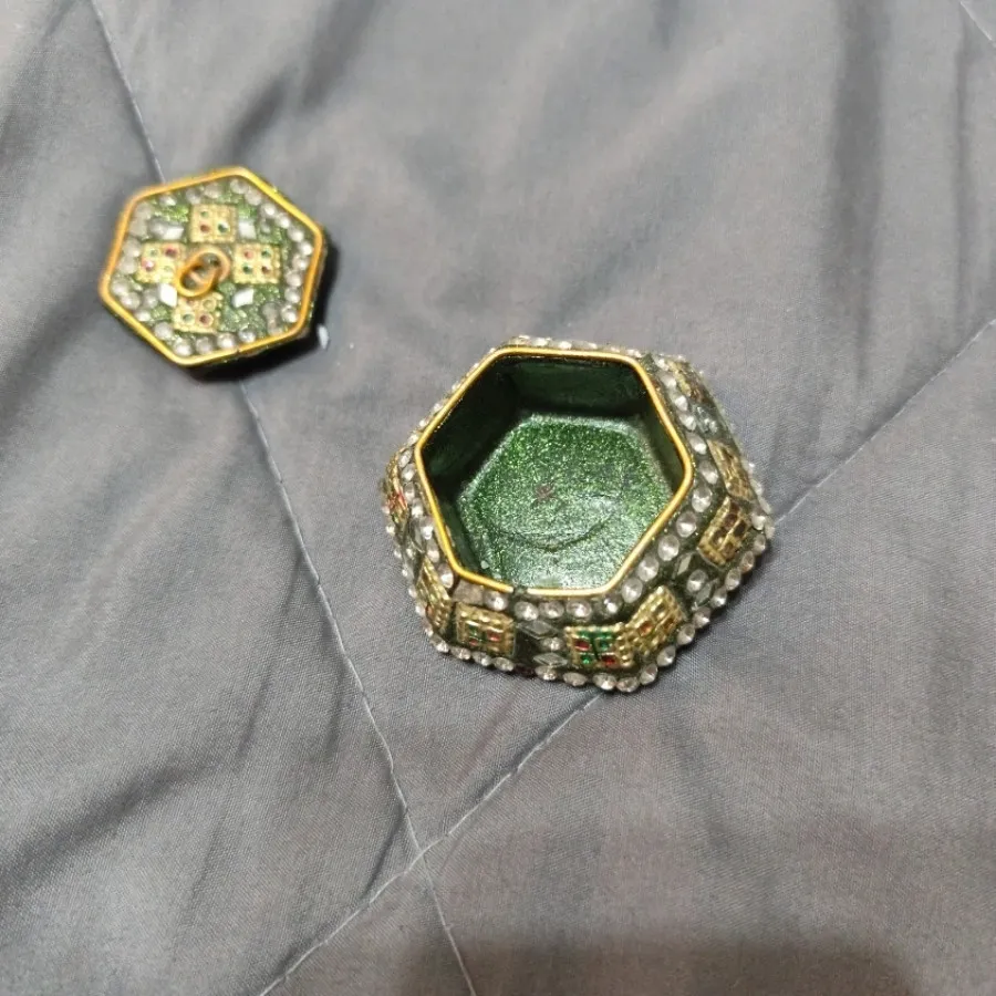 جای جواهرات هندی