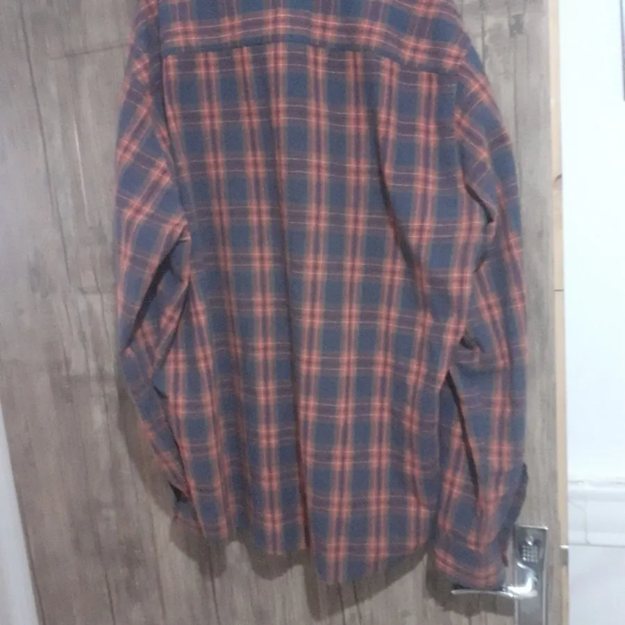 پیراهن و شومیز