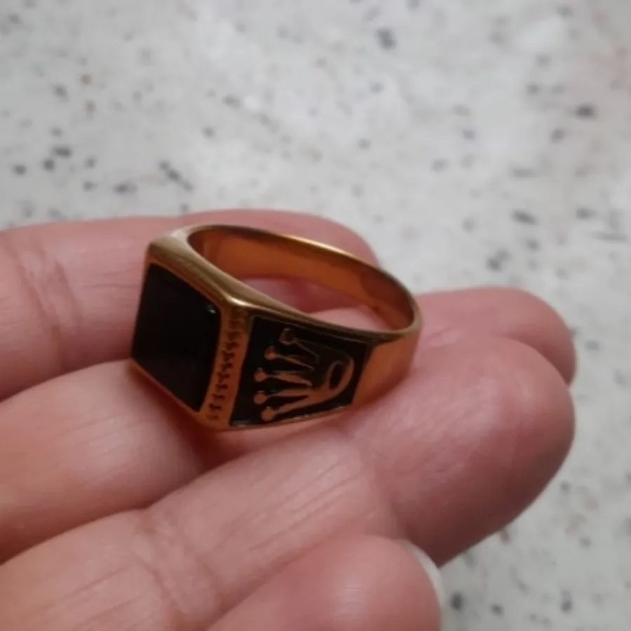 انگشتر نگین مشکی طلا روس