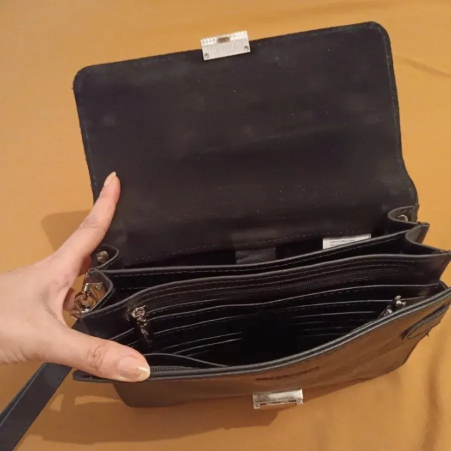 کیف‌مردانه تک چرماصل رمزی