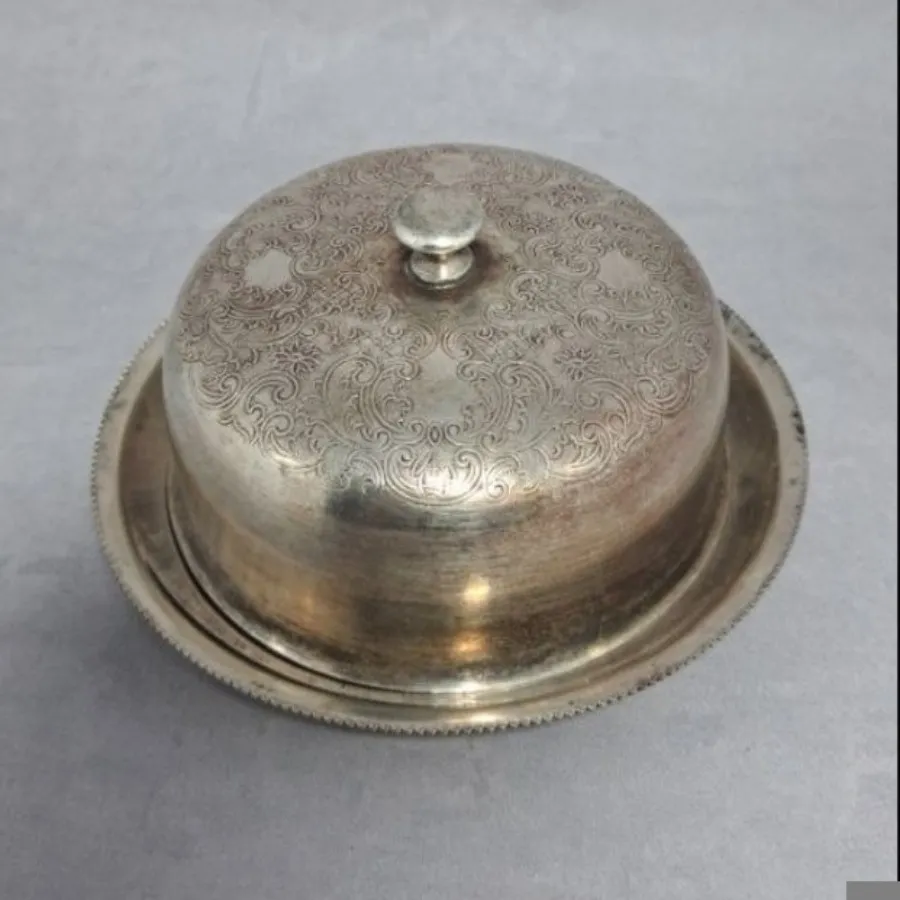 خاویار خوری مارکدار