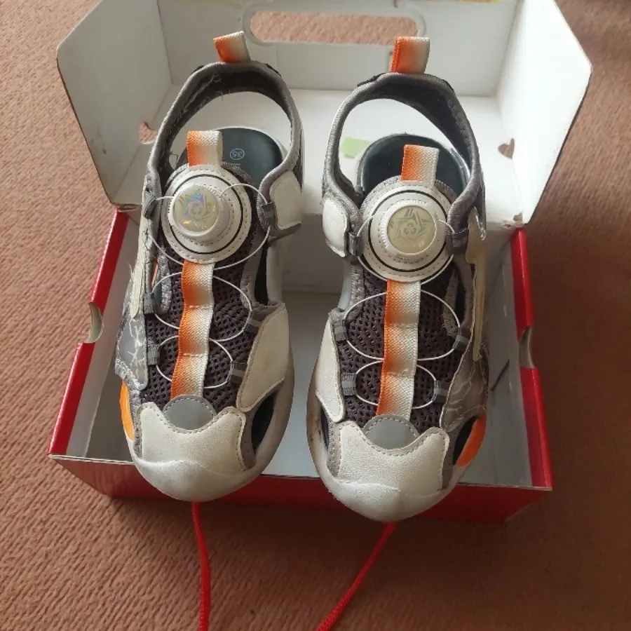 صندل پسرونه