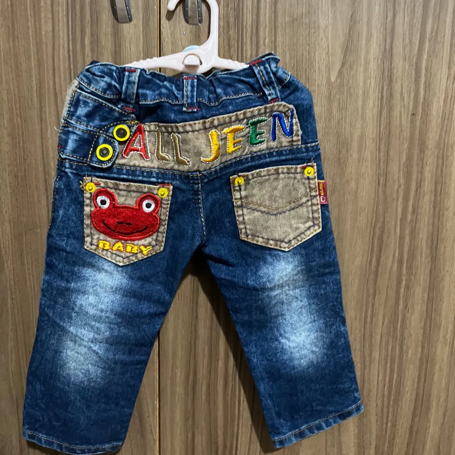 شلوار جین بچگانه