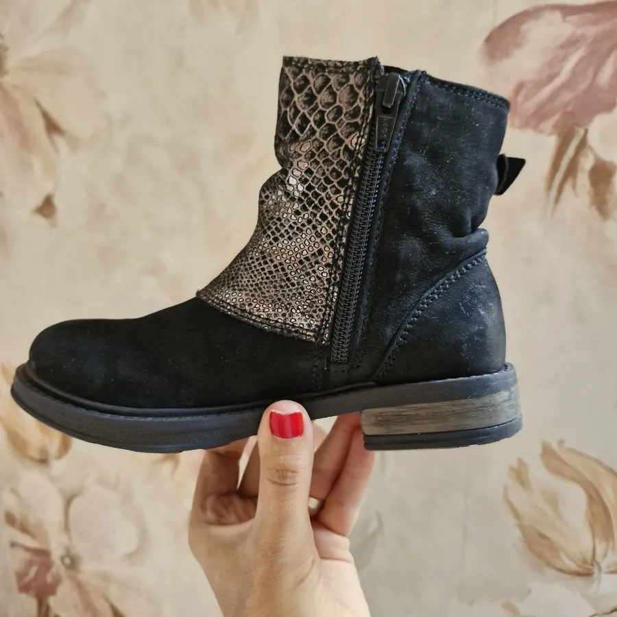 بوت بچگانه خارجی