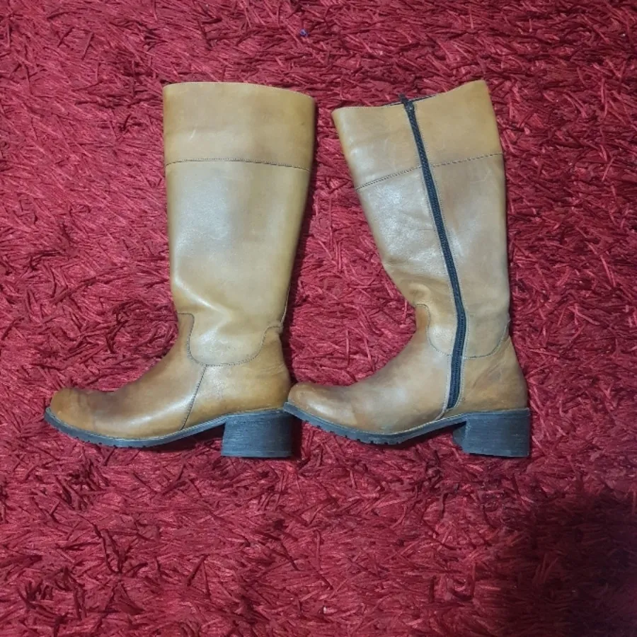 بوت ساق بلند چرم قهوه ای