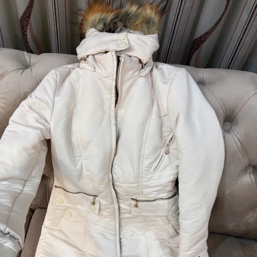 کاپشن برند منگو