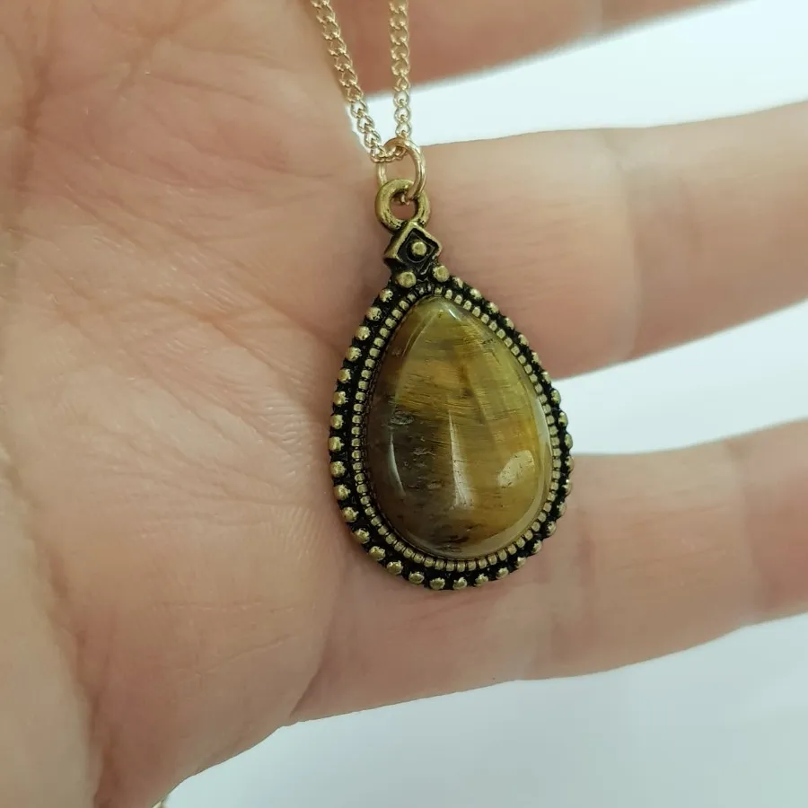 گردنبند رولباسی چشم ببر