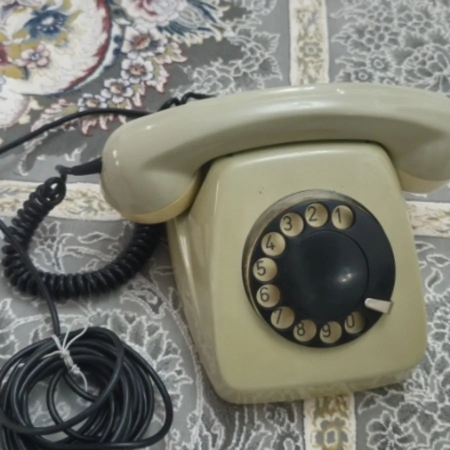 تلفن قدیمی