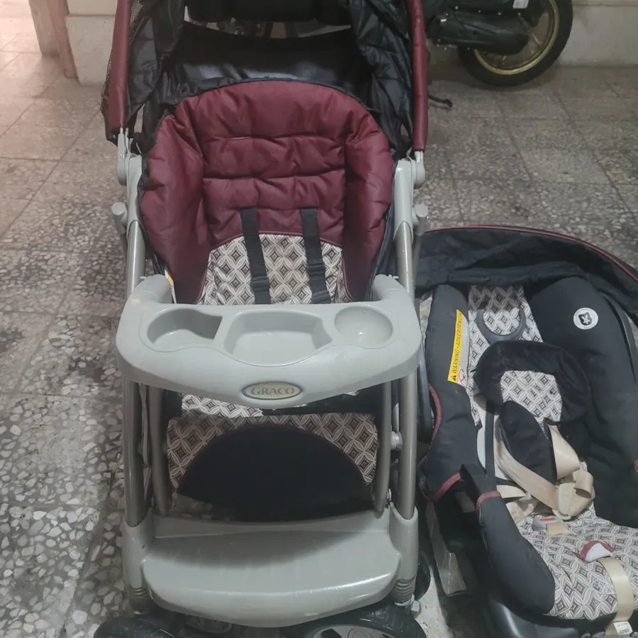 کالسکه و صندلی ماشین