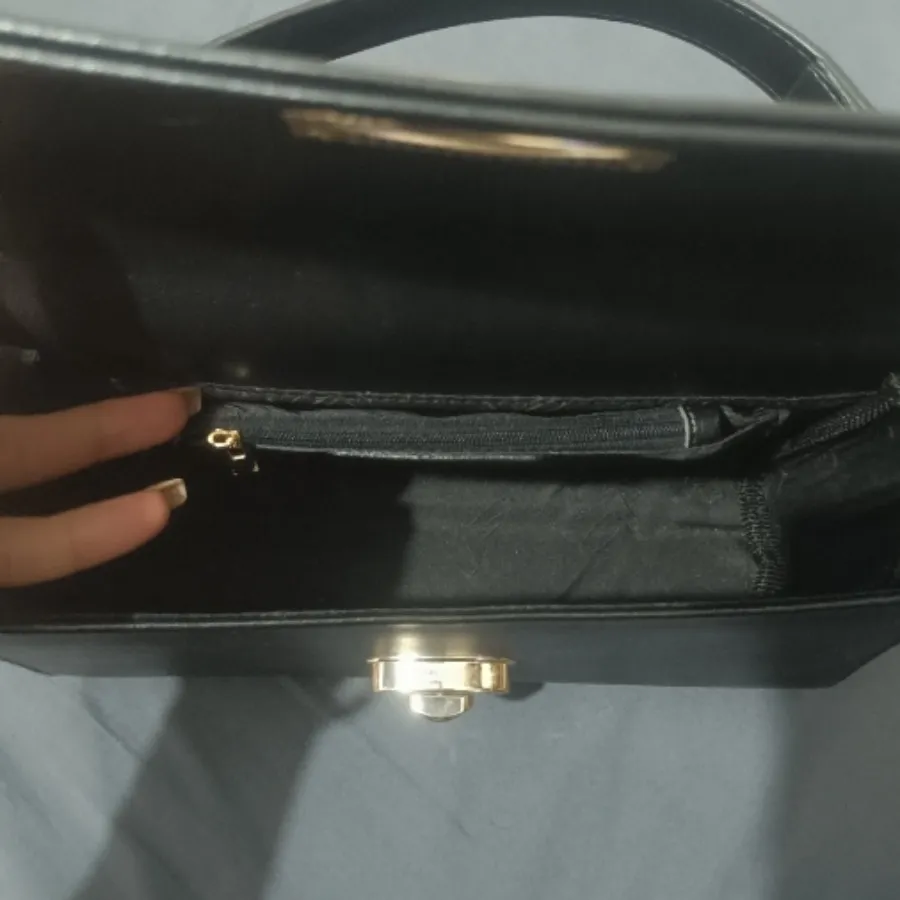 کیف برند بوفالوسفید