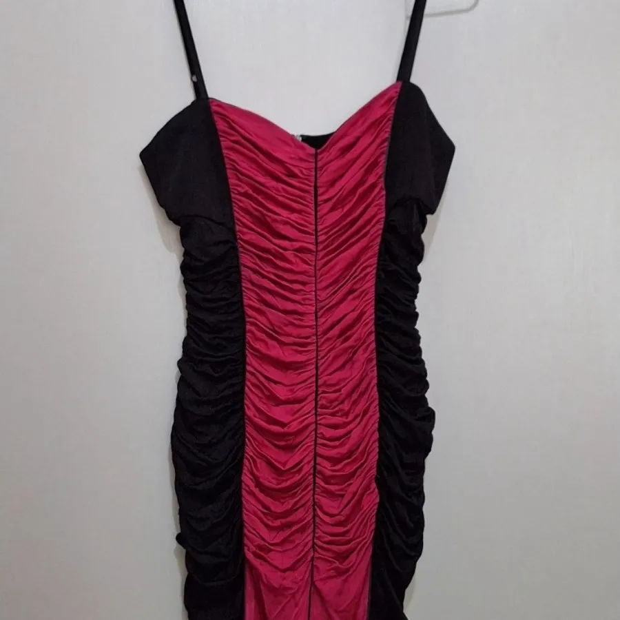 پیراهن زنانه