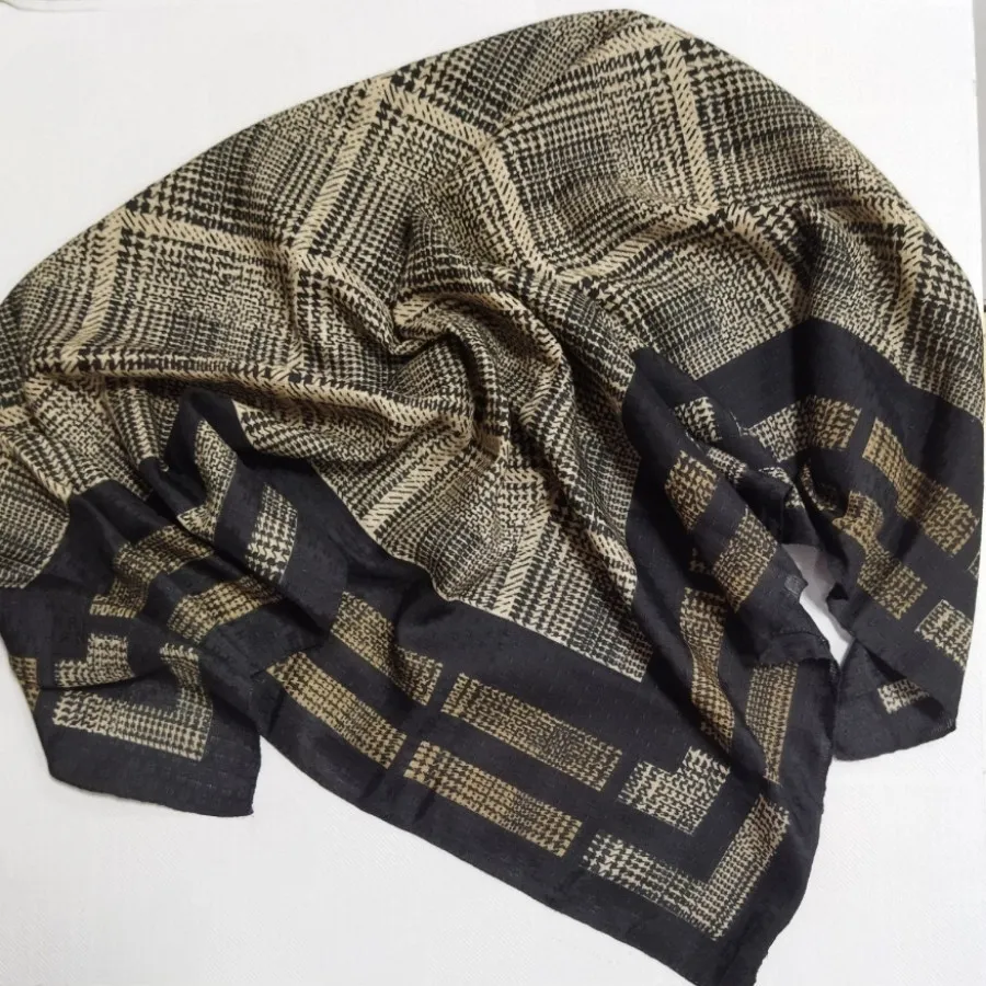 روسری قواره 90 طرح دار