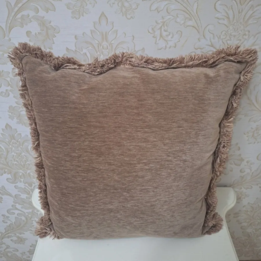 شش عدد کوسن پر شده