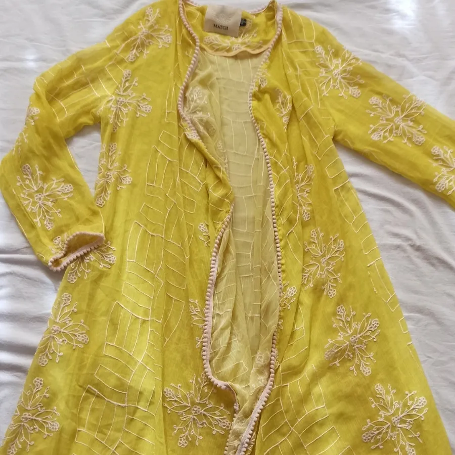 مانتو ساحلی