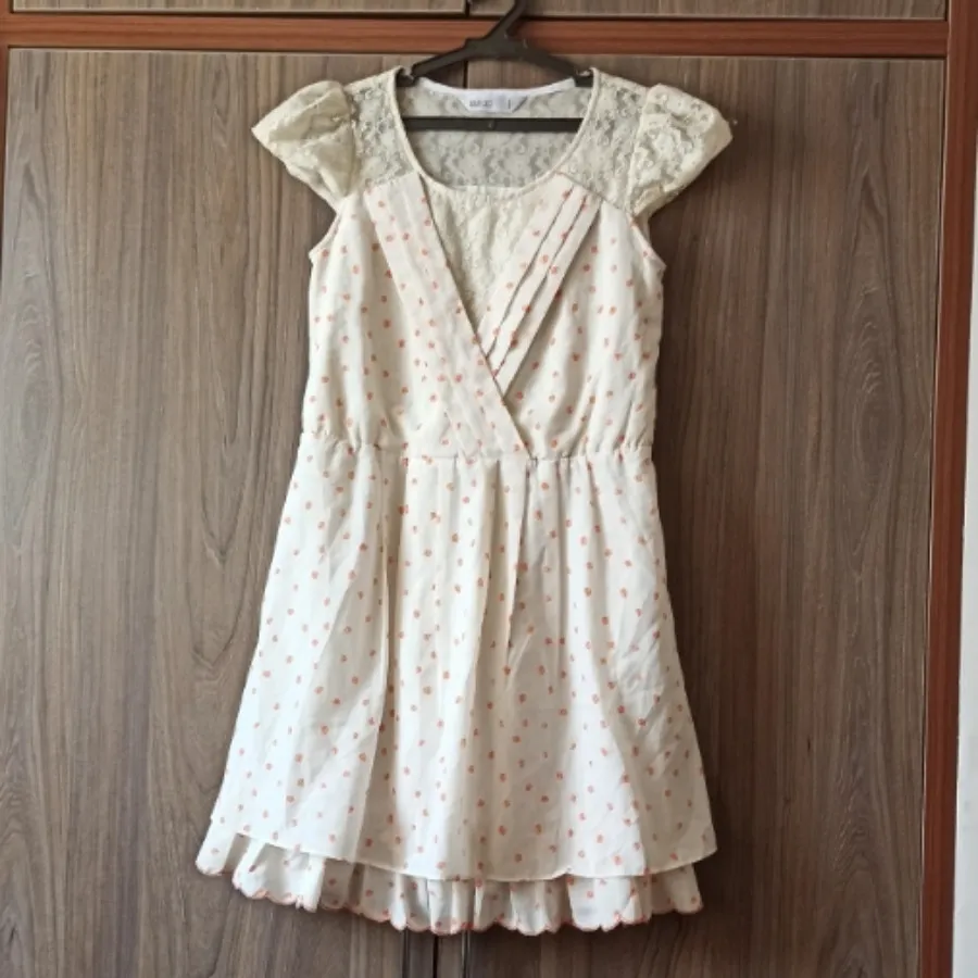 پیراهن دخترانه