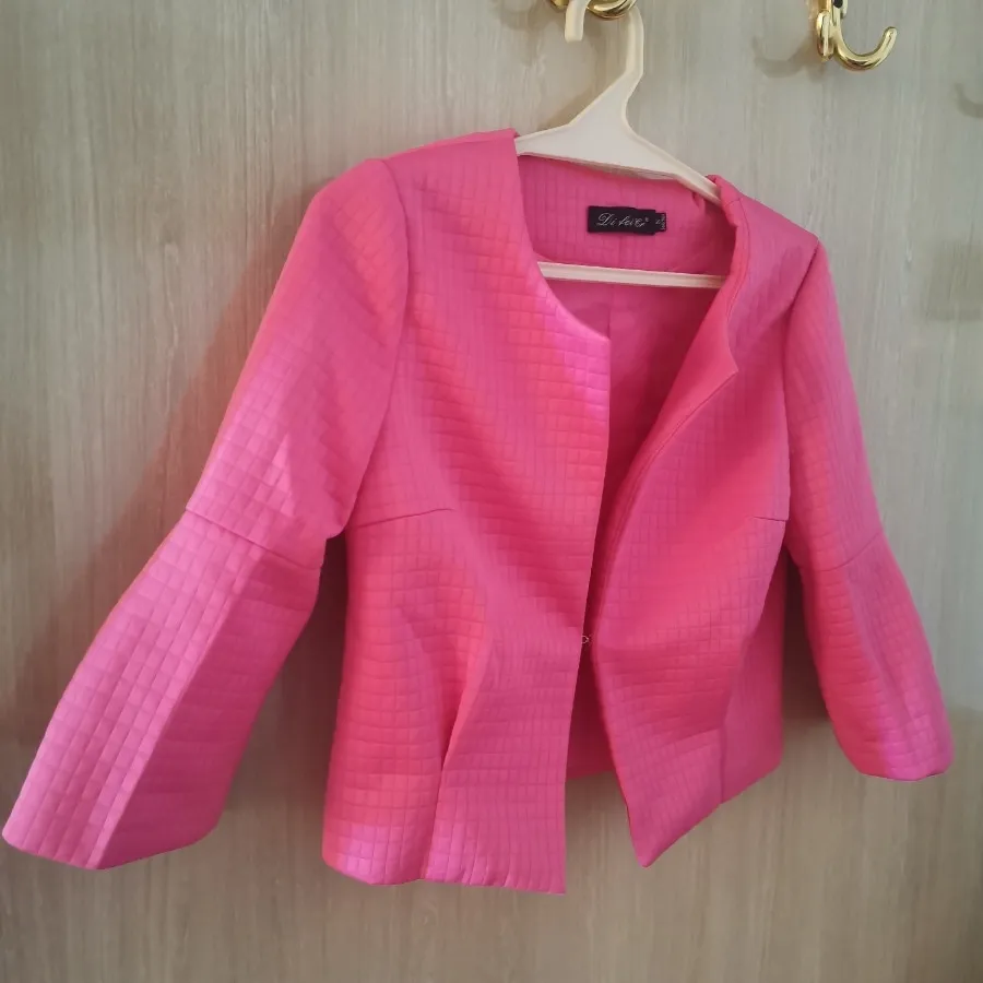 کت صورتی خارجی