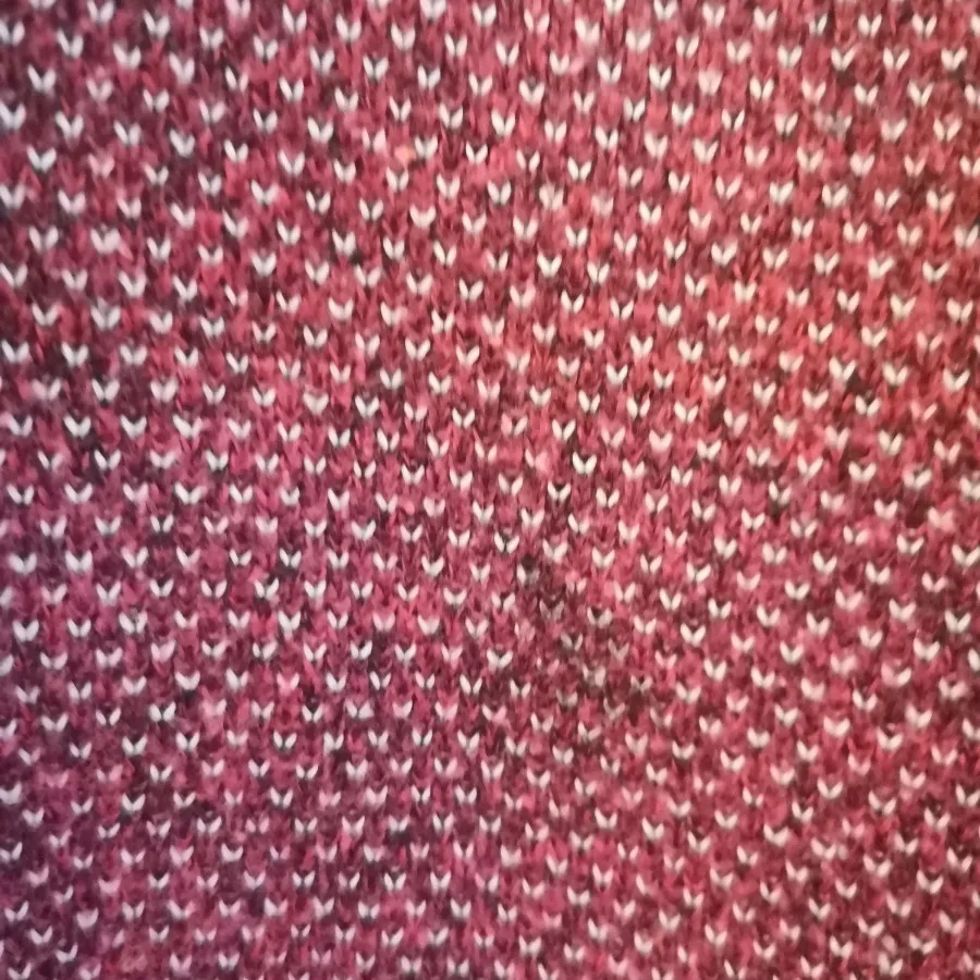 بافت زرشکی یقه اسکی