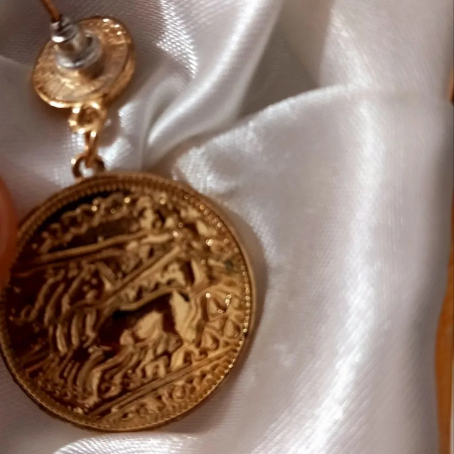 گل سینه قاجاری