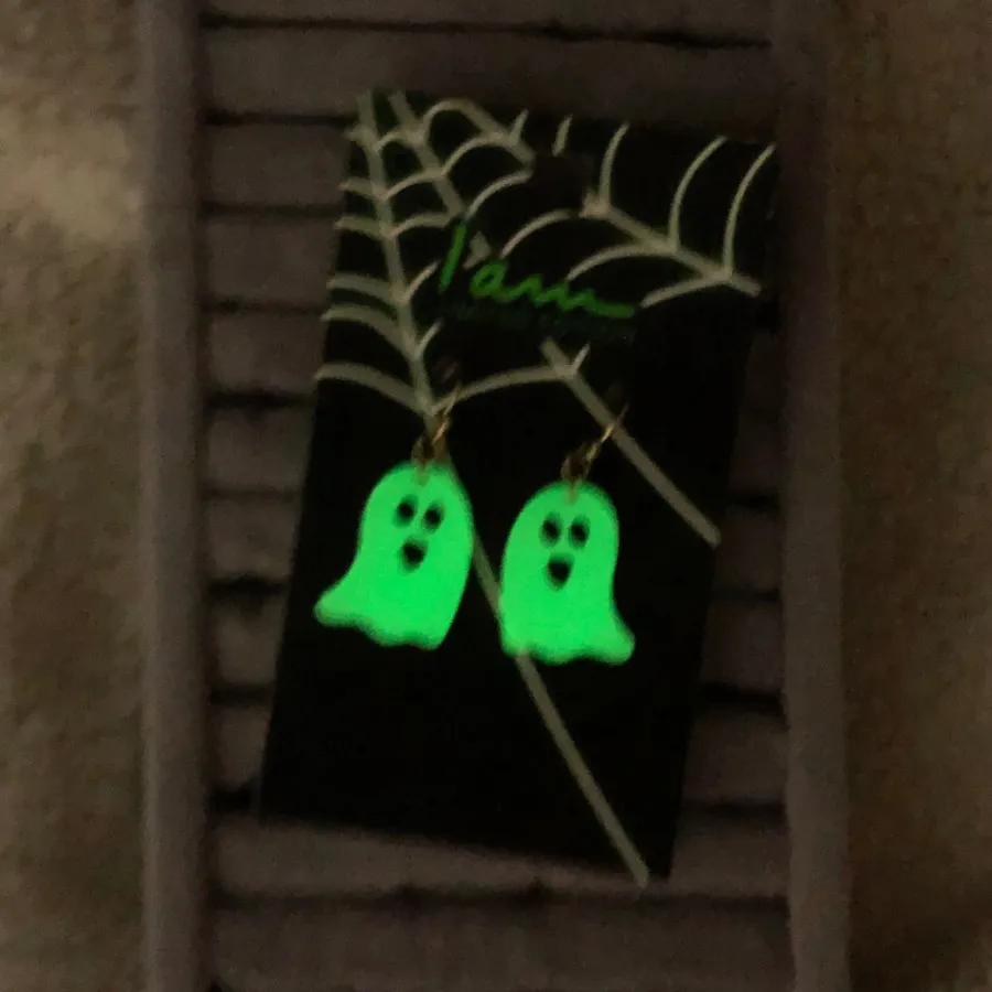 گوشواره نیونی