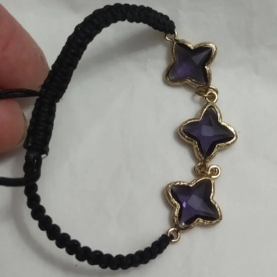 دستبند زیبای ونکلیف