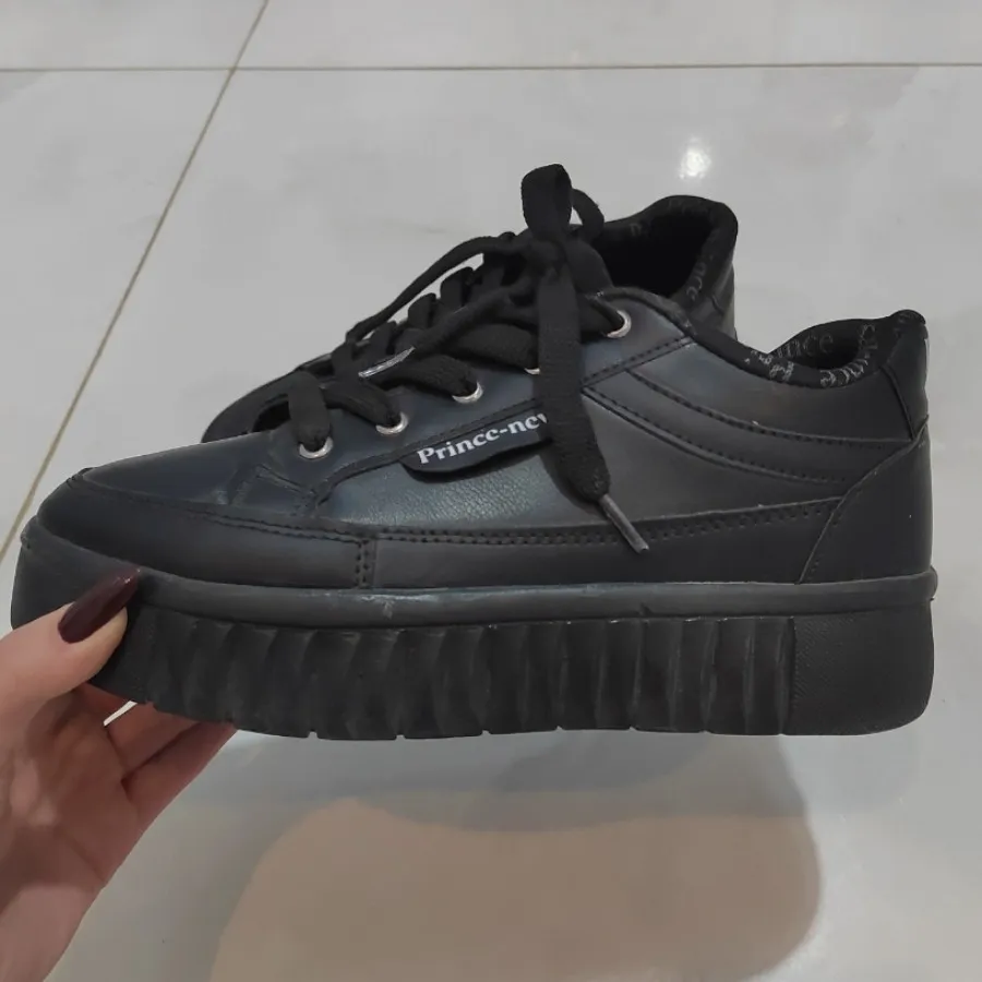 کفش کتونی اسپرت